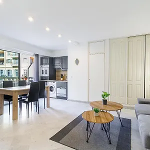  Appartement Le Victoria, Elegant T2 Au Bord Des Plages, Piscine, Sauna
